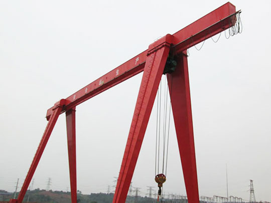 mh型電動(dòng)葫蘆箱體式門式起重機(jī)